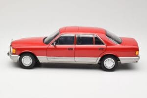 Mercedes 560 SEL W126 Vermelho Norev 1:18 183463 Metal - imagem 4 de 8