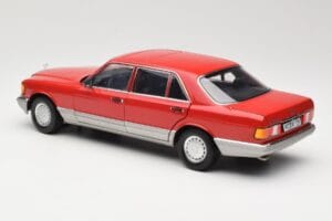 Mercedes 560 SEL W126 Vermelho Norev 1:18 183463 Metal - imagem 7 de 8