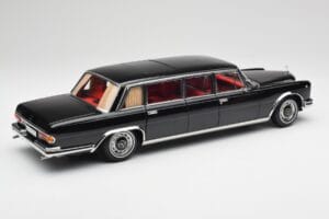 Mercedes 600 Pullman W100 Preto NZG 1:18 1071/50 Metal - imagem 3 de 8