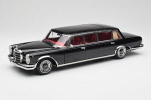 Mercedes 600 Pullman W100 Preto NZG 1:18 1071/50 Metal
