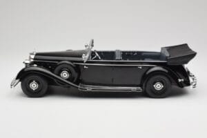 Mercedes 770 W150 Preto MCG 1:18 MCG18207 Metal - imagem 3 de 6