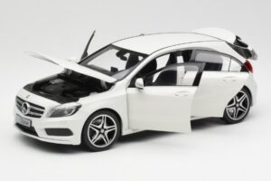 Mercedes A-Class W176 Cirrus Branco Norev 1:18 B66960126 Metal - imagem 2 de 8