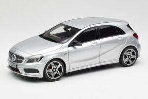 Mercedes A-Class W176 Polar Prata Norev 1:18 B66960139 Metal
