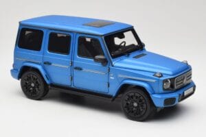 Mercedes AMG G 63 L W465 Azul Norev 1:18 B66960664 Metal - imagem 4 de 6