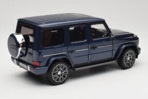 Mercedes AMG G 63 L W465 Azul Escuro Norev 1:18 B66960663 Metal - imagem 3 de 8
