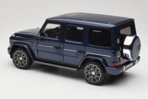 Mercedes AMG G 63 L W465 Azul Escuro Norev 1:18 B66960663 Metal - imagem 7 de 8