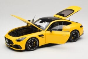 Mercedes AMG GT 43 C192 Turbo Sun Yellow NZG 1:18 B66960587 Metal - imagem 2 de 8