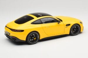 Mercedes AMG GT 43 C192 Turbo Sun Yellow NZG 1:18 B66960587 Metal - imagem 3 de 8
