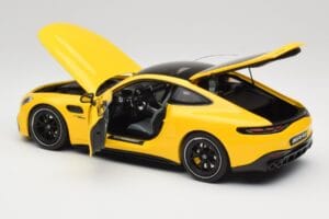 Mercedes AMG GT 43 C192 Turbo Sun Yellow NZG 1:18 B66960587 Metal - imagem 5 de 8