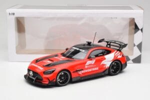 Mercedes AMG GT Black Series F1 Safety Car 2022 Minichamps 1:18 153032093 Metal - imagem 6 de 6