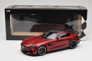 Mercedes AMG GT R C190 Jupiter Red Metallic Minichamps 1:18 155036027 Metal - imagem 6 de 6