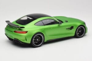 Mercedes AMG GT R C190 Verde Mate Minichamps 1:18 155036020 Metal - imagem 2 de 6