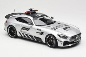 Mercedes AMG GT R C190 Safety Car F1 2019 Minichamps 1:18 155036090 Metal - imagem 4 de 6