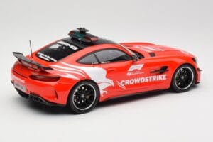 Mercedes AMG GT R C190 Safety Car F1 2021 Minichamps 1:18 155036095 Metal - imagem 2 de 6