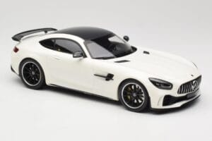 Mercedes AMG GT R C190 Branco Metálico Minichamps 1:18 155036028 Metal - imagem 4 de 6