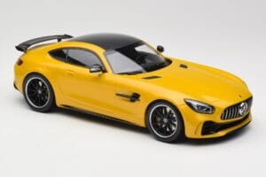 Mercedes AMG GT R C190 Amarelo Minichamps 1:18 155036021 Metal - imagem 4 de 6