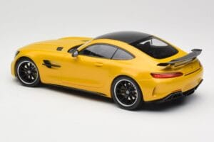 Mercedes AMG GT R C190 Amarelo Minichamps 1:18 155036021 Metal - imagem 5 de 6