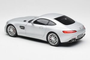 Mercedes AMG GT S C190 Designo Iridium Prata Magno Norev 1:18 B66960485 Metal - imagem 7 de 8