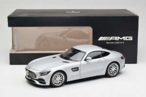 Mercedes AMG GT S C190 Designo Iridium Prata Magno Norev 1:18 B66960485 Metal - imagem 8 de 8