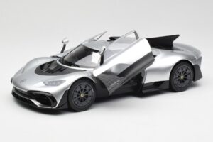 Mercedes AMG One Hightech Prata NZG 1:18 B66961043 Metal - imagem 2 de 8