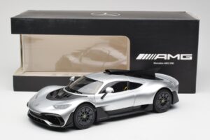 Mercedes AMG One Hightech Prata NZG 1:18 B66961043 Metal - imagem 8 de 8