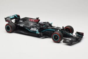 Mercedes AMG Petronas W11 #44 L. Hamilton Winner Tuscan GP 2020 Minichamps 1:18 110200944 Metal - imagem 4 de 6