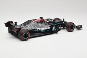 Mercedes AMG Petronas W11 #63 G. Russell Sakhir GP 2020 Minichamps 1:18 110201663 Metal - imagem 2 de 6
