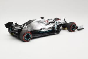 Mercedes AMG Petronas W10 #44 L. Hamilton Winner German GP 2019 Minichamps 1:18 110191144 Metal - imagem 2 de 6