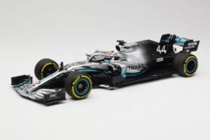 Mercedes AMG Petronas W10 #44 L. Hamilton F1 World Champion 2019 Minichamps 1:18 110190044 Metal