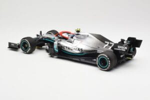 Mercedes AMG Petronas W10 #77 V. Bottas 3rd Place Monaco GP 2019 Minichamps 1:18 110190677 Metal - imagem 5 de 6