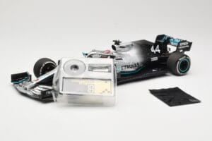 Mercedes AMG Petronas W10 EQ Power+ #44 L. Hamilton USA GP F1 World Champion 2019 Minichamps 1:18 110191844 Metal - imagem 2 de 7