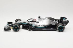 Mercedes AMG Petronas W10 EQ Power+ #44 L. Hamilton USA GP F1 World Champion 2019 Minichamps 1:18 110191844 Metal - imagem 4 de 7