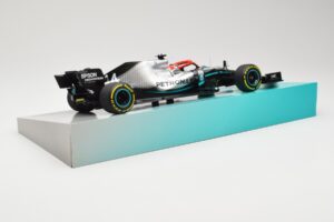 Mercedes AMG Petronas W10 EQ Power+ #44 L. Hamilton Monaco GP Winner 2019 Minichamps 1:18 113190644 Metal - imagem 3 de 6