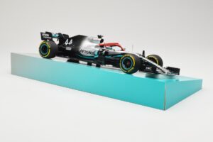 Mercedes AMG Petronas W10 EQ Power+ #44 L. Hamilton Monaco GP Winner 2019 Minichamps 1:18 113190644 Metal - imagem 4 de 6