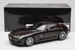 Mercedes AMG SLS C197 Brown Metallic Minichamps 1:18 100039028 Metal - imagem 8 de 8