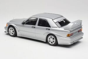 Mercedes 190E W201 2.5-16 EVO 2 Astral Prata Metallic Minichamps 1:18 155036101 Metal - imagem 5 de 6