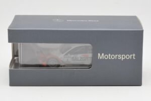 Mercedes C-Class C204 DTM #3 G. Paffett DTM 2010 Minichamps 1:43 B66961411 Metal - imagem 4 de 4