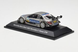 Mercedes C-Class C204 DTM #4 B. Spengler DTM 2010 Minichamps 1:43 B66961412 Metal - imagem 3 de 4