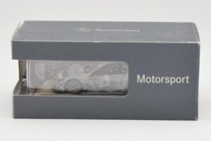 Mercedes C-Class C204 DTM #7 P. di Resta DTM 2010 Minichamps 1:43 B66961413 Metal - imagem 4 de 4