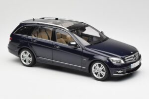 Mercedes C-Class S204 T-Modell Tanzanite Azul AUTOart 1:18 B66962352 Metal - imagem 6 de 8