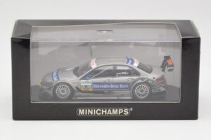 Mercedes C-Class W204 #9 B. Spengler DTM 2009 Minichamps 1:43 400093909 Metal - imagem 4 de 4