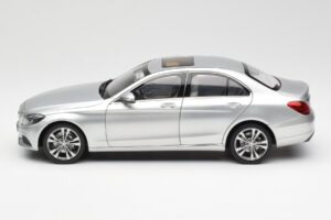 Mercedes C-Class W205 Iridium Prata Metálico Norev 1:18 B66960253 Metal - imagem 4 de 8
