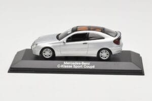 Mercedes C-Class W203 Sport Coupe Prateado Minichamps 1:43 B66961916 Metal
