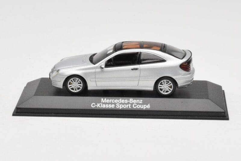 Mercedes C-Class W203 Sport Coupe Prateado Minichamps 1:43 B66961916 Metal