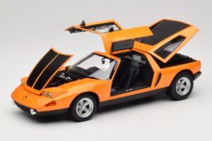 Mercedes C111 II White Autumn Metallic Norev 1:18 183050 Metal - imagem 2 de 10