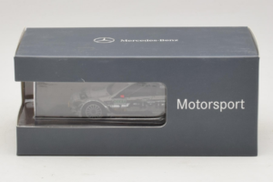 Mercedes C204 #7 J. Green DTM 2010 Minichamps 1:43 B66960137 Metal - imagem 4 de 4