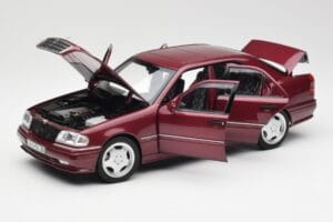Mercedes AMG C36 W202 Almandine Vermelho Norev 1:18 B66040706 Metal - imagem 2 de 8
