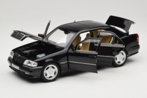 Mercedes C36 AMG W202 Obsidian Black Metallic Norev 1:18 183381 Metal - imagem 2 de 8