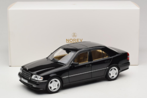 Mercedes C36 AMG W202 Obsidian Black Metallic Norev 1:18 183381 Metal - imagem 8 de 8