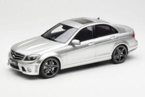 Mercedes C63 AMG W204 Prata GT Spirit 1:18 GT462 Resina